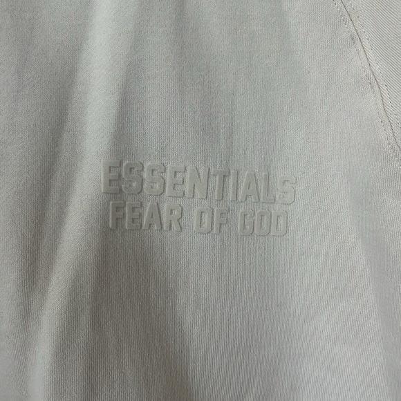 FEAR OF GOD ESSENTIALS Off-White Crewneck Sweatshirt Size XS - Picture 2 of 7